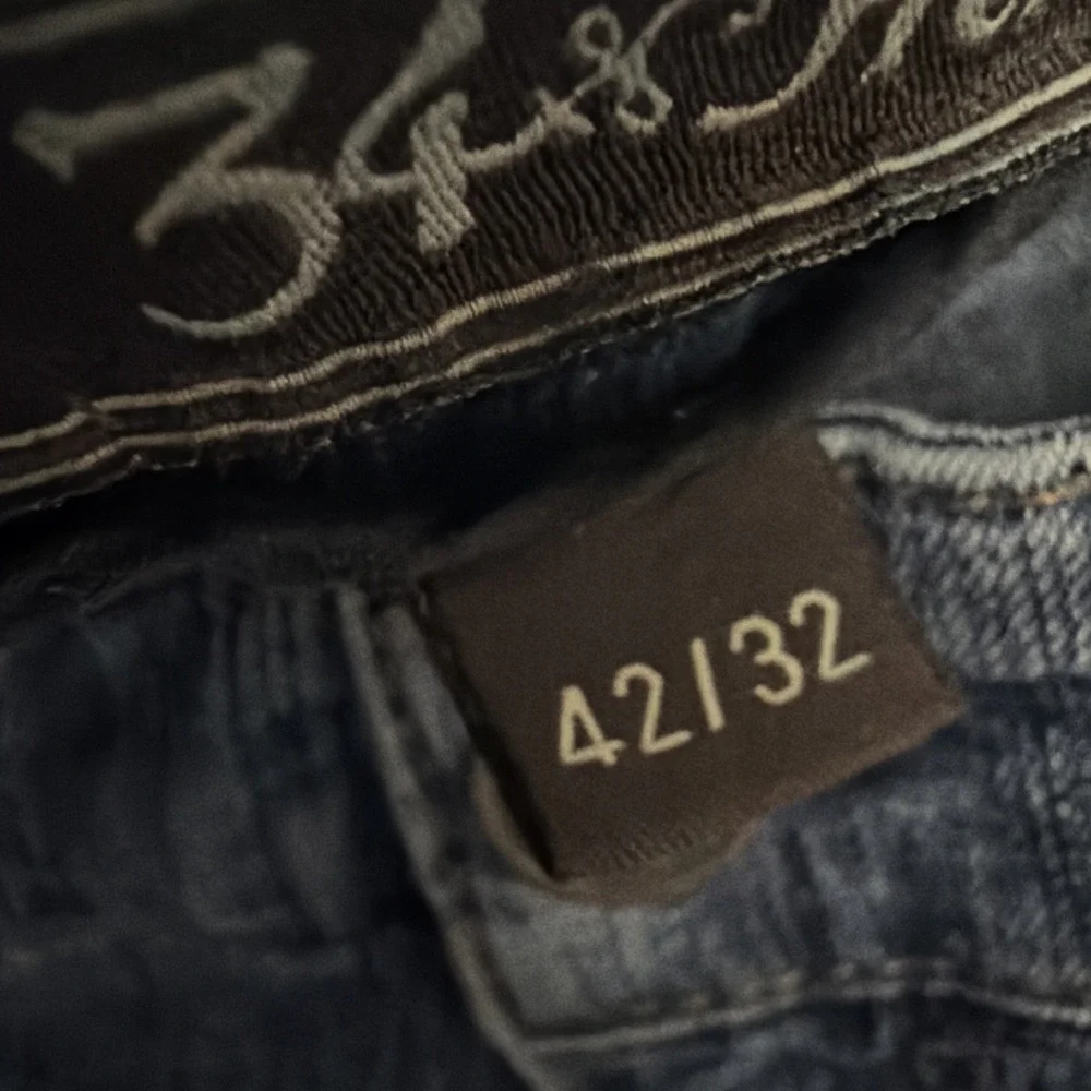 34 Heritage Charisma Men's Jeans Size 42x32 Classic Fit Comfort‎ Rise Med Wash